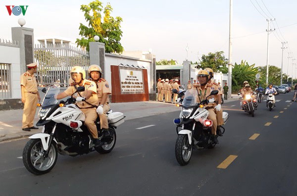 csgt cac dia phuong tap trung xu ly nan dua xe, vi pham nong do con hinh 2