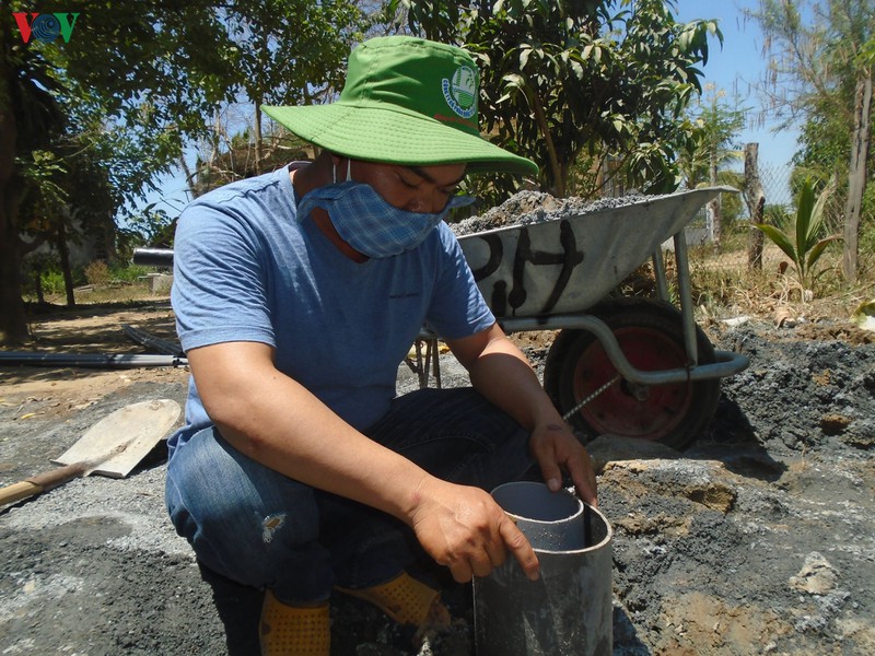 binh thuan gong minh doi mat voi han han gay gat nhat trong 10 nam hinh 1