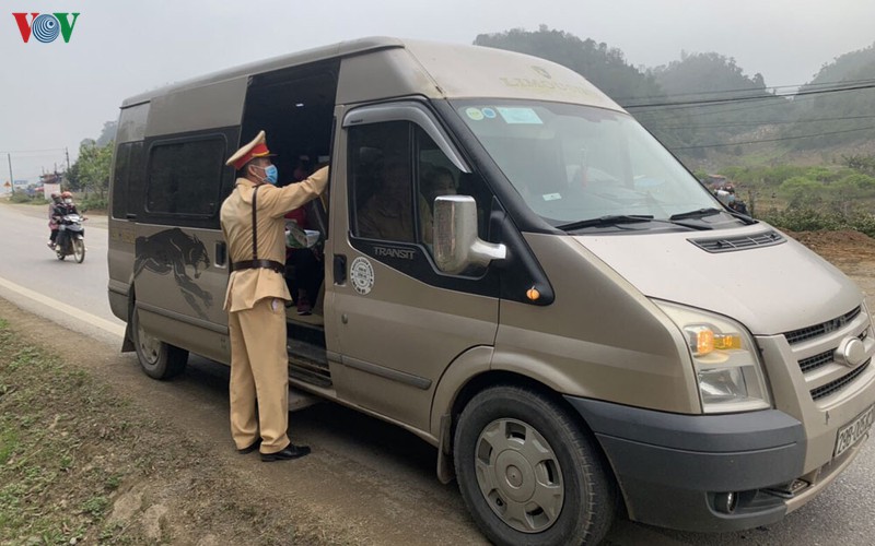 csgt cac dia phuong tap trung xu ly nan dua xe, vi pham nong do con hinh 5
