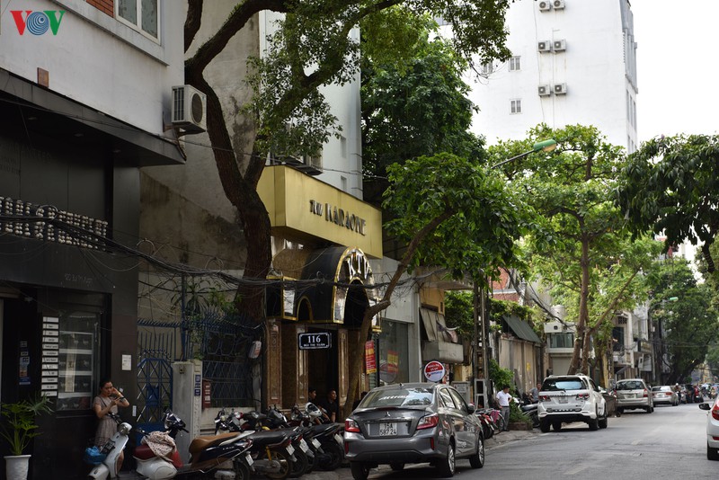 dich vu karaoke o ha noi mo cua tro lai, cuoi tuan van e am hinh 5