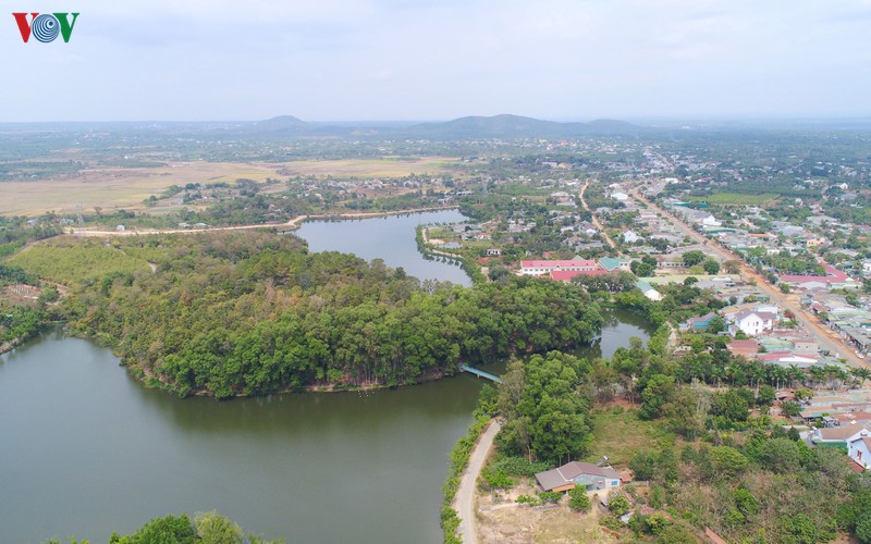 cu jut- diem sang vung bien gioi dak nong hinh 2