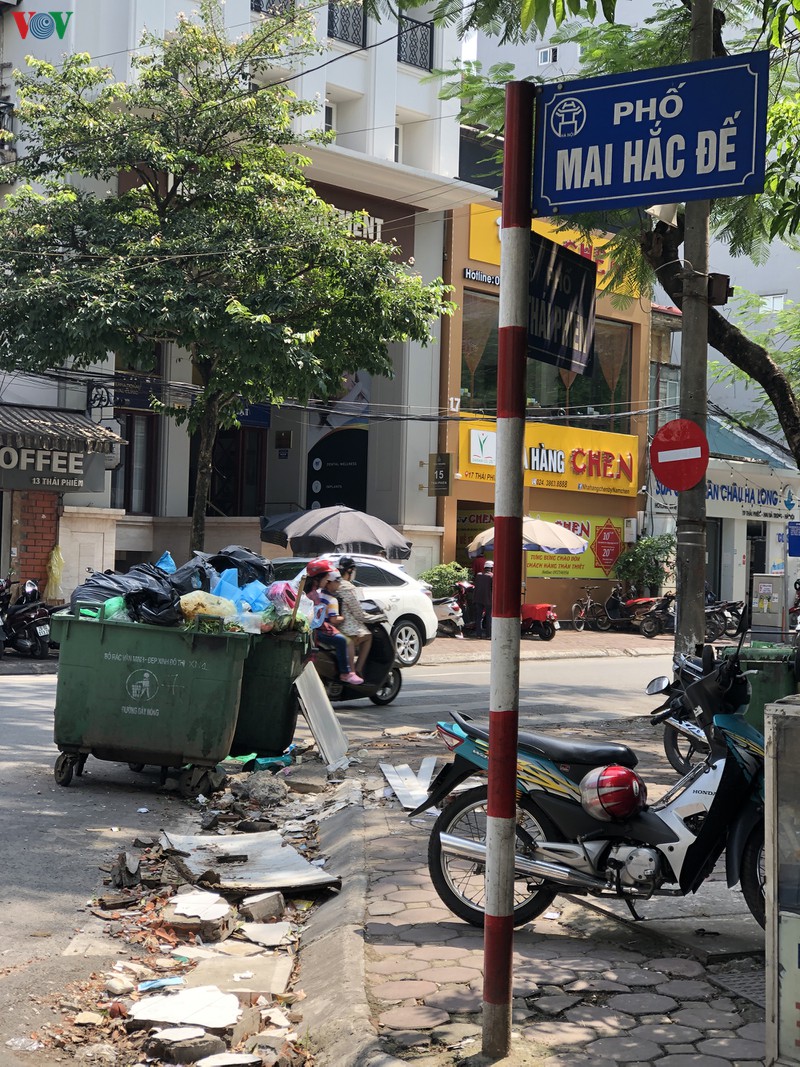 nang nong 40 do, pho phuong ha noi nghet tho vi rac boc mui xu ue hinh 3