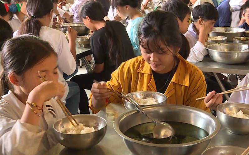 mo hinh ban tru, don bay phat trien giao duc vung kho muong te hinh 1