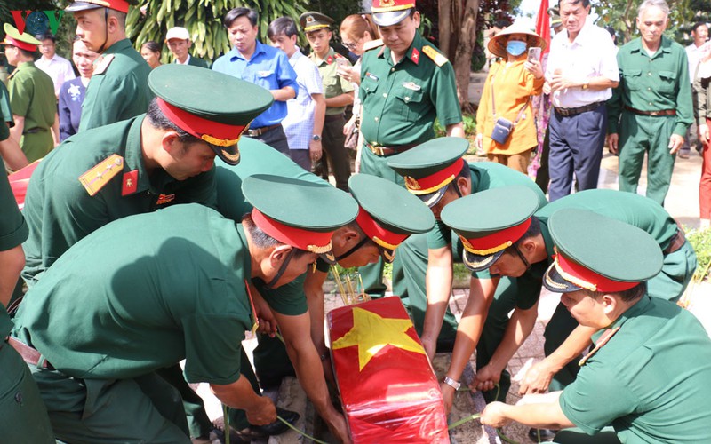 truy dieu, an tang 10 hai cot liet si hy sinh trong khang chien chong my hinh 1