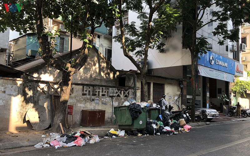 giai toa gan 10.000 tan rac ton dong o ha noi trong 3 ngay hinh 1