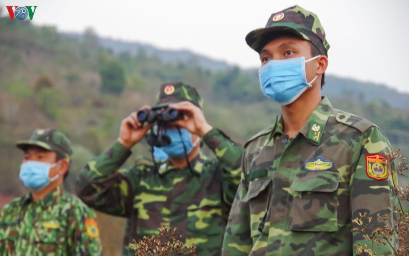 hinh anh: bien phong dien bien cang minh chong dich tren tuyen bien gioi hinh 3