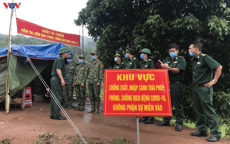 157 lan trai voi hang tram chien sy chong dich tuyen  bien gioi lang son hinh 1