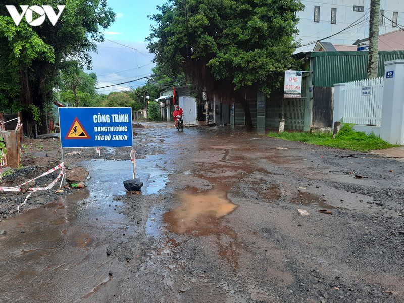 dan kho vi duong giao thong thi cong cham va au   hinh 4