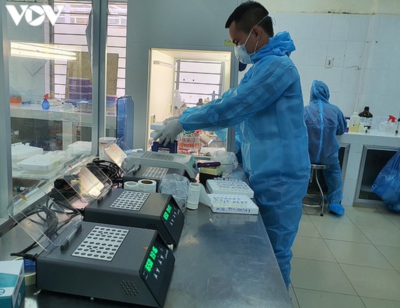 anh: ben trong trung tam kiem soat benh tat da nang noi xet nghiem covid-19 hinh 10
