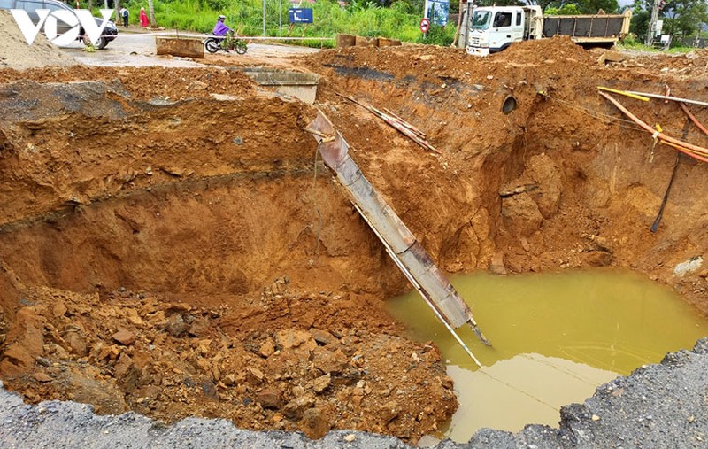 nhieu tuyen duong o lai chau bi sat sut, uoc thiet hai hon 8 ty dong hinh 2