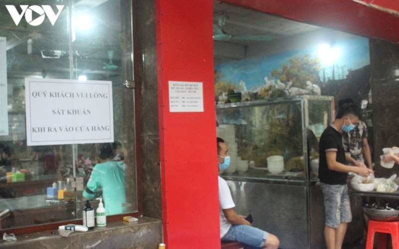 anh: phong dich covid-19, ha noi noi thuc hien nghiem, noi khong hinh 6