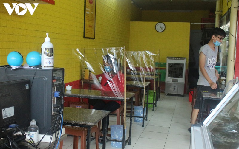 anh: phong dich covid-19, ha noi noi thuc hien nghiem, noi khong hinh 8