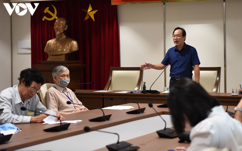 nguoi dan khoc, buc xuc vi co "so do" nhung khong duoc xay dung hinh 1