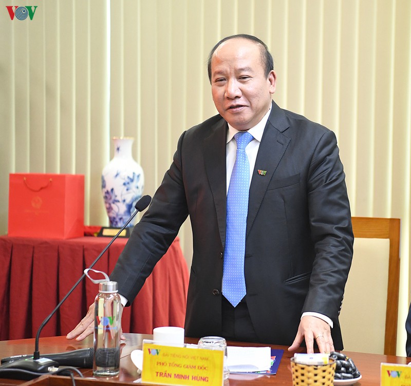 hinh anh: thu tuong nguyen xuan phuc tham va lam viec voi vov hinh 10