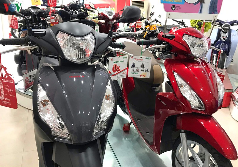 gia xe may honda "nhay mua" dip cuoi nam hinh 2
