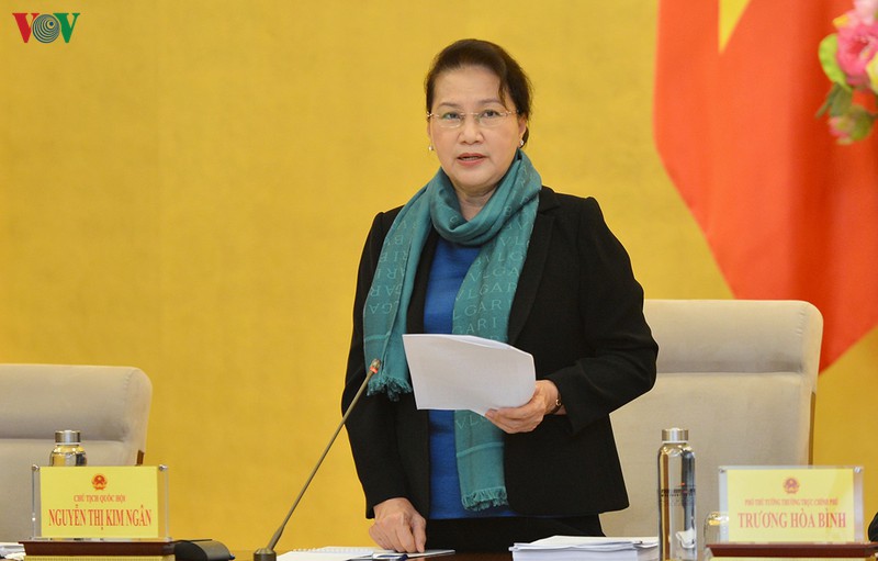 chu tich quoc hoi chu tri phien hop de an tong ket nghi quyet so 48 hinh 1