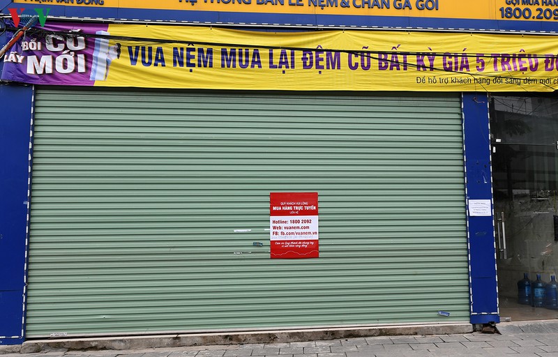 nhung pho kinh doanh o ha noi vang lang ngay dau cach ly toan xa hoi hinh 13