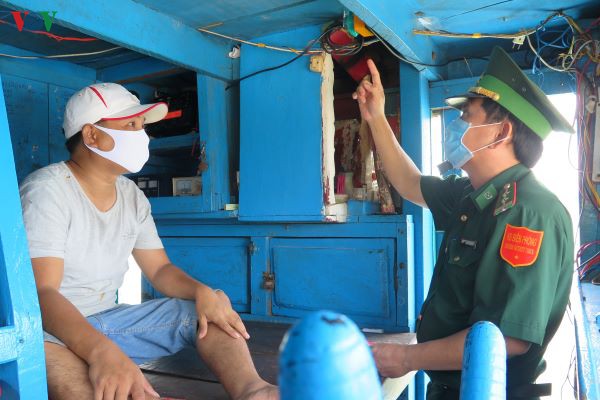 mot nua so tau ca o quang ngai chua lap dat giam sat hanh trinh hinh 2