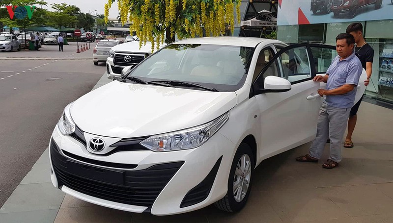 giam 50% phi truoc ba, nguoi mua xe huong loi nhu the nao? hinh 1