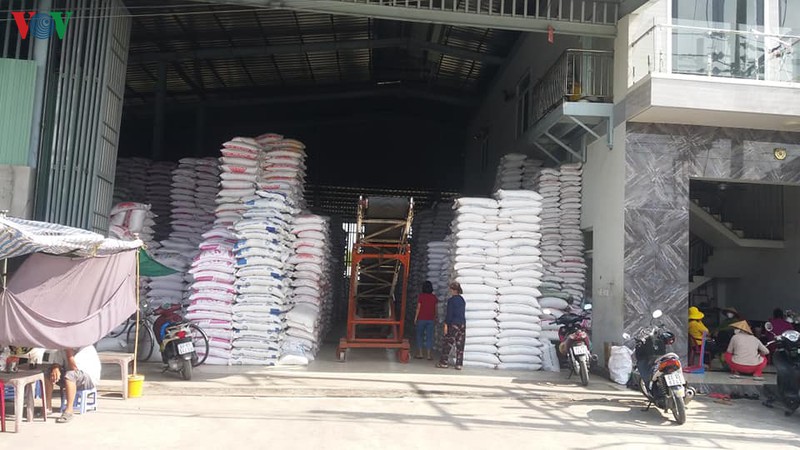 giá gạo đã bắt đầu sụt giảm sau khi tăng ở mức kỷ lục hình 1 gia gao da bat dau sut giam sau khi tang o muc ky luc hinh 1
