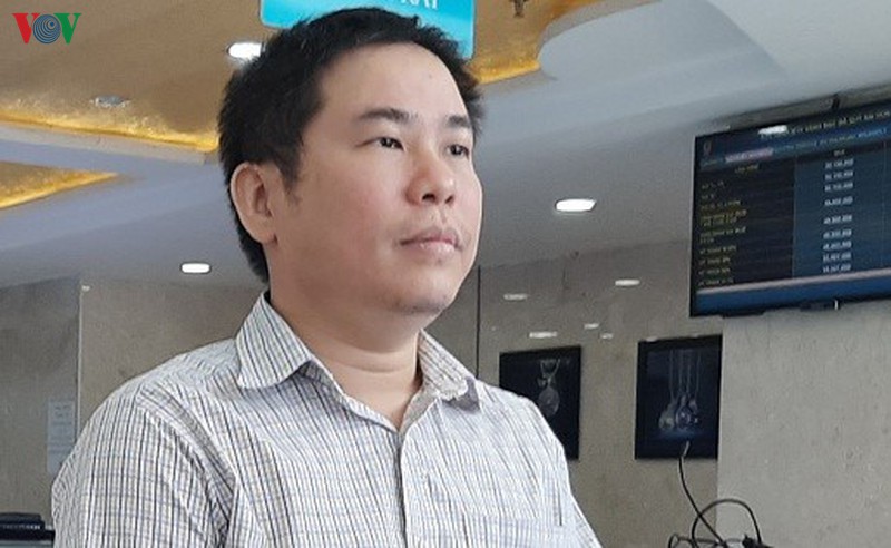 can can trong khi dau tu "luot song" trong luc gia vang tang cao hinh 2