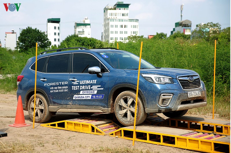 thu kha nang loi bun va chiu van xoan cua subaru forester hinh 9