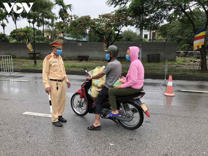 hai duong lap cac chot kiem soat dich benh covid-19 hinh 7