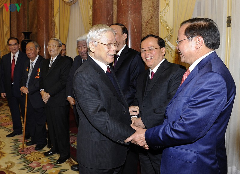 tong bi thu, chu tich nuoc chuc tet cac lanh dao, nguyen lanh dao  hinh 2