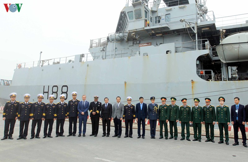 tau hai quan hoang gia anh tham tp hai phong hinh 3
