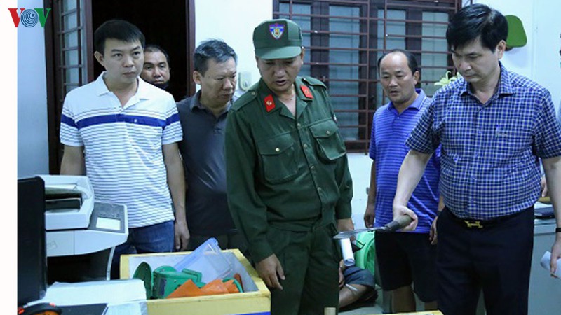 nong 24h: tam giu 64 doi tuong danh bac tai tu diem binh duong hinh 2