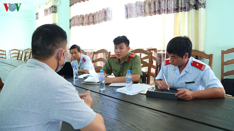 nguoi dan ong bi phat 10 trieu dong vi tung tin sai su that ve covid-19 hinh 1