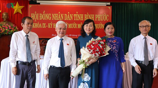 ba huynh thi hang giu chuc chu tich hdnd tinh binh phuoc hinh 1