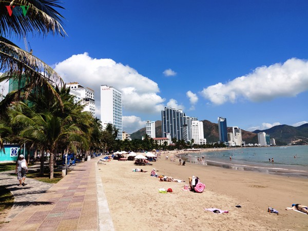 45 nam ngay giai phong khanh hoa: nang tam do thi moi hinh 2