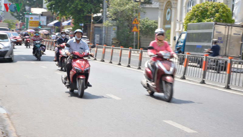 khong deo khau trang ra duong, tu tap giua mua dich o tphcm hinh 2
