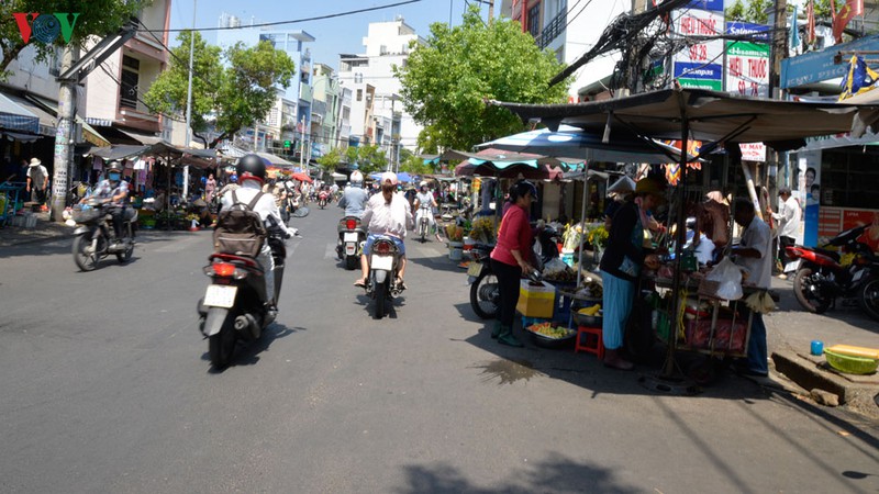 khong deo khau trang ra duong, tu tap giua mua dich o tphcm hinh 5