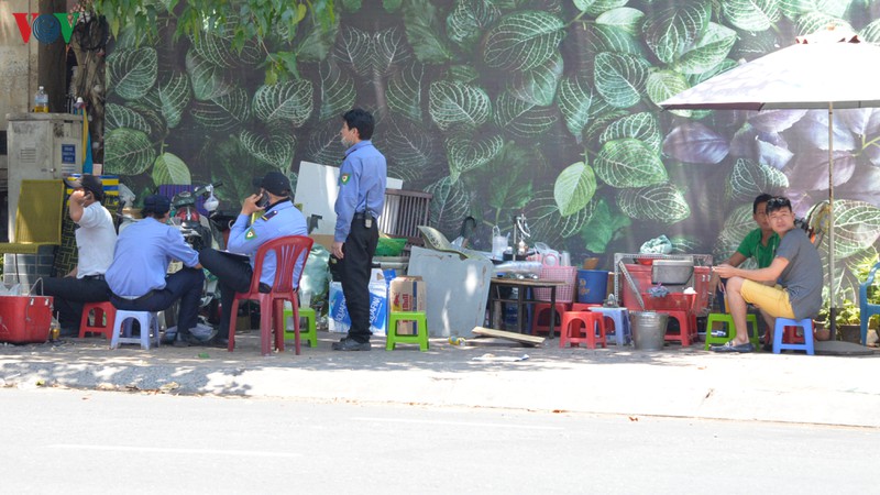 khong deo khau trang ra duong, tu tap giua mua dich o tphcm hinh 8