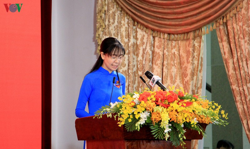 toan canh le mit tinh ky niem 45 nam giai phong mien nam, thong nhat dat nuoc hinh 12
