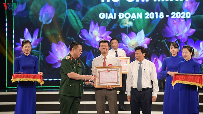 vov doat giai a giai thuong sang tac ve chu de hoc tap, lam theo bac ho hinh 3
