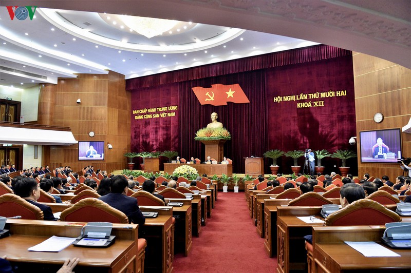 anh: toan canh phien be mac hoi nghi trung uong 12 hinh 3