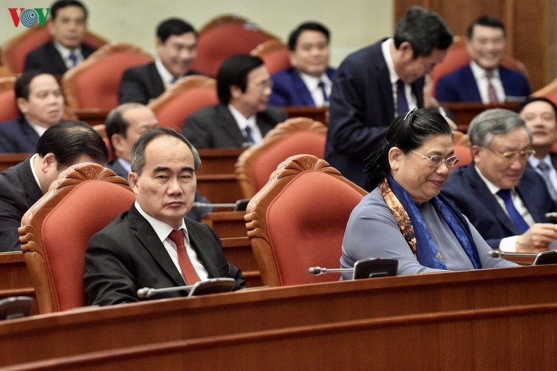 anh: toan canh phien be mac hoi nghi trung uong 12 hinh 9