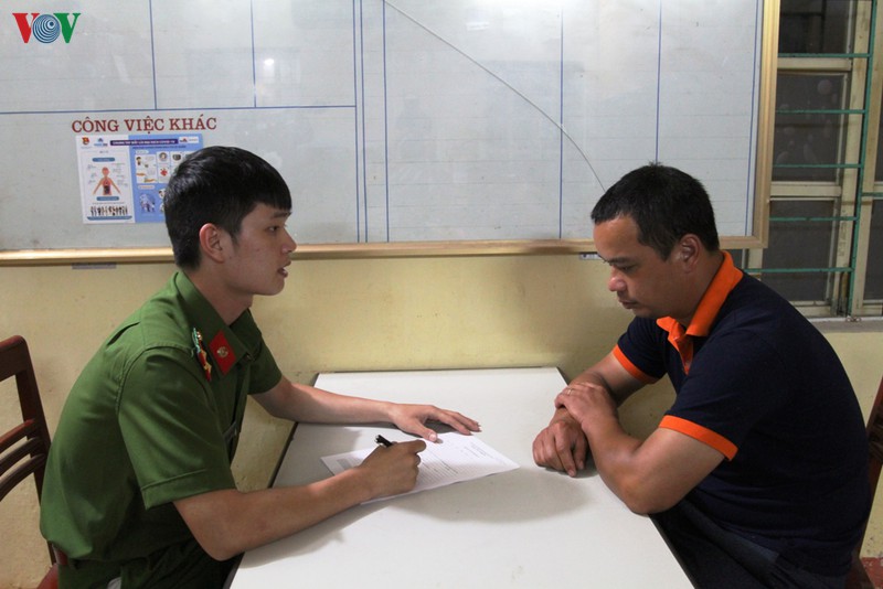nong 24h: mot thanh nien bi chem chet trong cuoc hon chien kinh hoang hinh 4