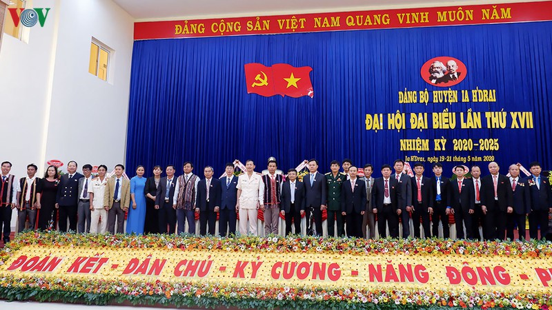 kon tum to chuc dai hoi dang bo cap huyen dau tien  hinh 4