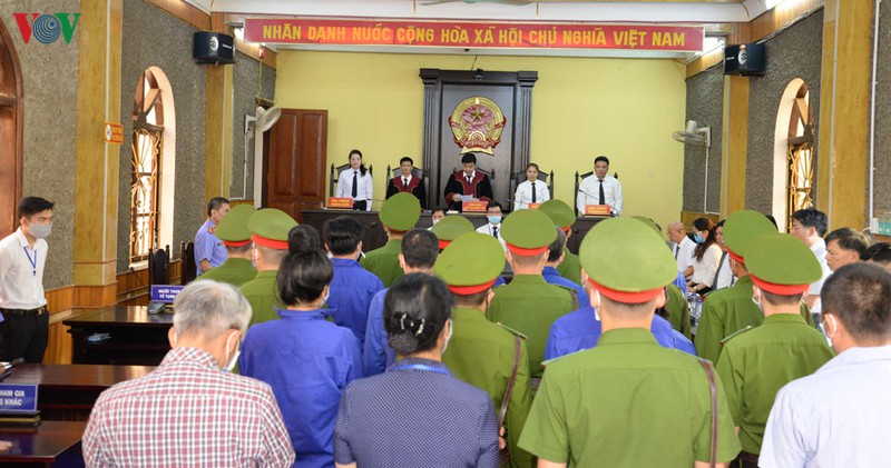 anh: xet xu so tham 12 bi cao trong vu gian lan diem thi o son la  hinh 5