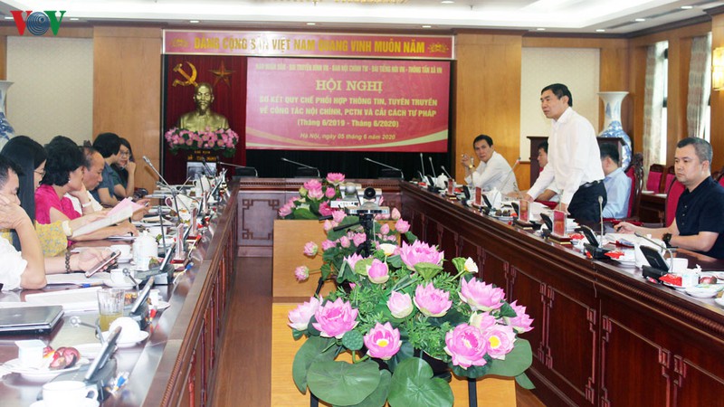 ban noi chinh tw so ket tuyen truyen voi vov, vtv, ttxvn, bao nhan dan hinh 1