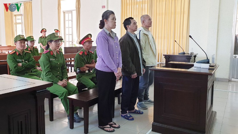 19 nam tu giam cho 3 doi tuong pham toi lat do chinh quyen nhan dan hinh 1