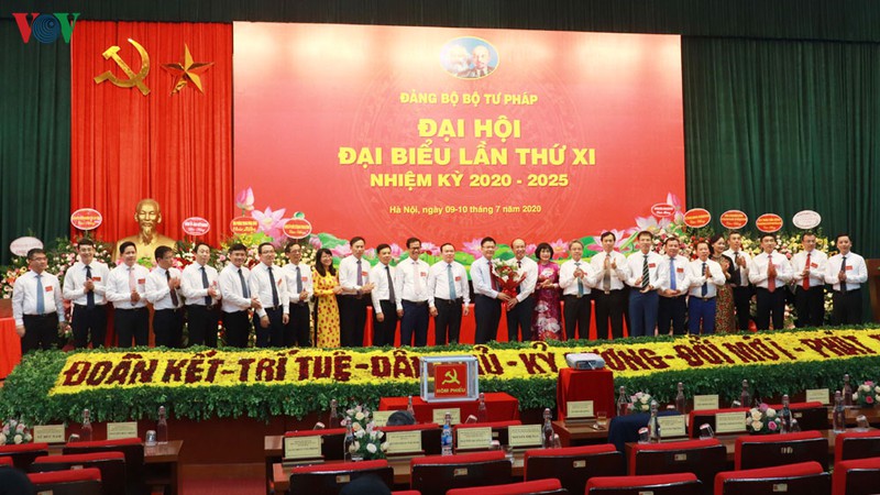 thu truong phan chi hieu tai dac cu bi thu dang uy bo tu phap hinh 1