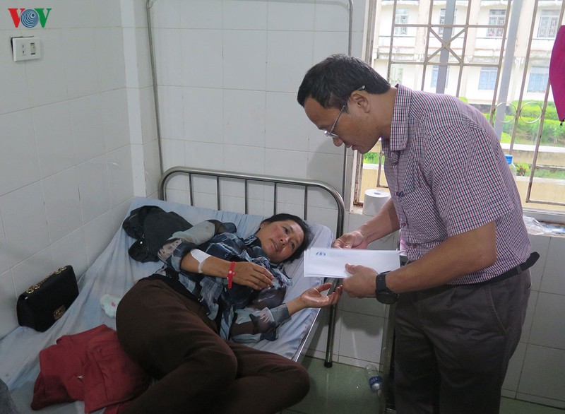 vu xe khach lao xuong vuc: tao dieu kien tot nhat cuu chua cac nan nhan hinh 2