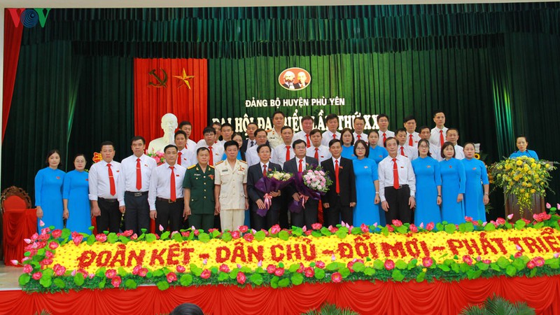 ba luong thi nhu hoa tai dac cu bi thu huyen uy phu yen, son la hinh 2