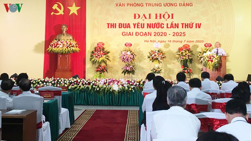 ong tran quoc vuong du dai hoi thi dua yeu nuoc van phong tu dang hinh 1