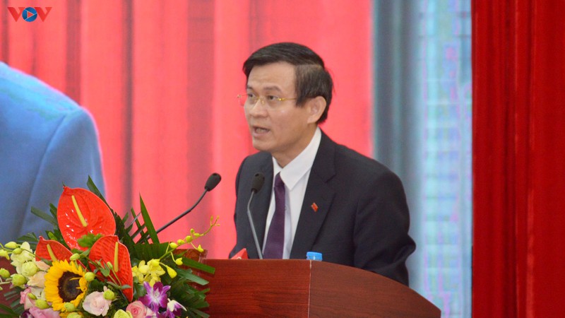 tap chi cong san phai la "vu khi sac ben" cua cong tac tu tuong hinh 1